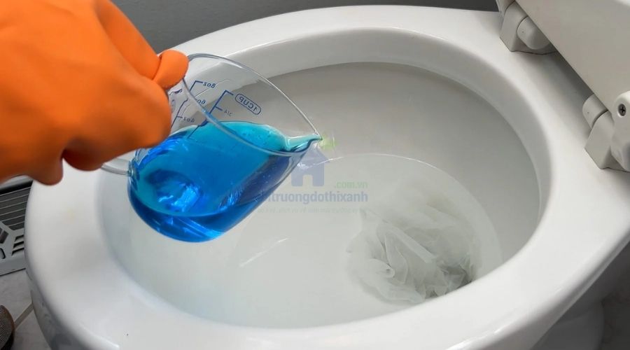 Cách thông tắc bồn cầu hiệu quả và đơn giản tại nhà - dịch vụ vệ sinh môi trường tphcm Bí quyết vượt qua mọi tình huống khi cần cách thông tắc bồn cầu hiệu quả và nhanh chóng tại nhà