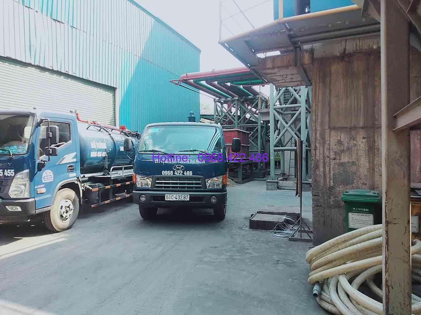 Hút hầm cầu TPHCM - Dịch vụ nhanh chóng, chất lượng, giá rẻ. Liên hệ ngay! - dịch vụ vệ sinh môi trường tphcm Hút Hầm Cầu TPHCM, Hút Hầm Cầu Quận 1, Quận 2, Quận 3, Quận 4, Quận 5, Quận 6, Quận 7, Quận 8, Quận 9, Quận 10, Quận 11, Quận 12, Bình Thạnh, Gò Vấp, Thủ Đức, Tân Bình, Tân Phú, Phú Nhuận, Bình Tân, Gần Đây: Giải Pháp Vệ Sinh Môi Trường Toàn Diện